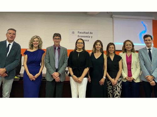 BÁRBARA BENNASAR MESQUIDA, NUEVA DOCTORA DE LA UNIVERSIDAD DE OVIEDO 