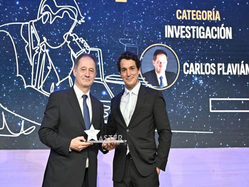 CARLOS FLAVIÁN RECONOCIDO CON EL PREMIO ASTER DE INVESTIGACIÓN 